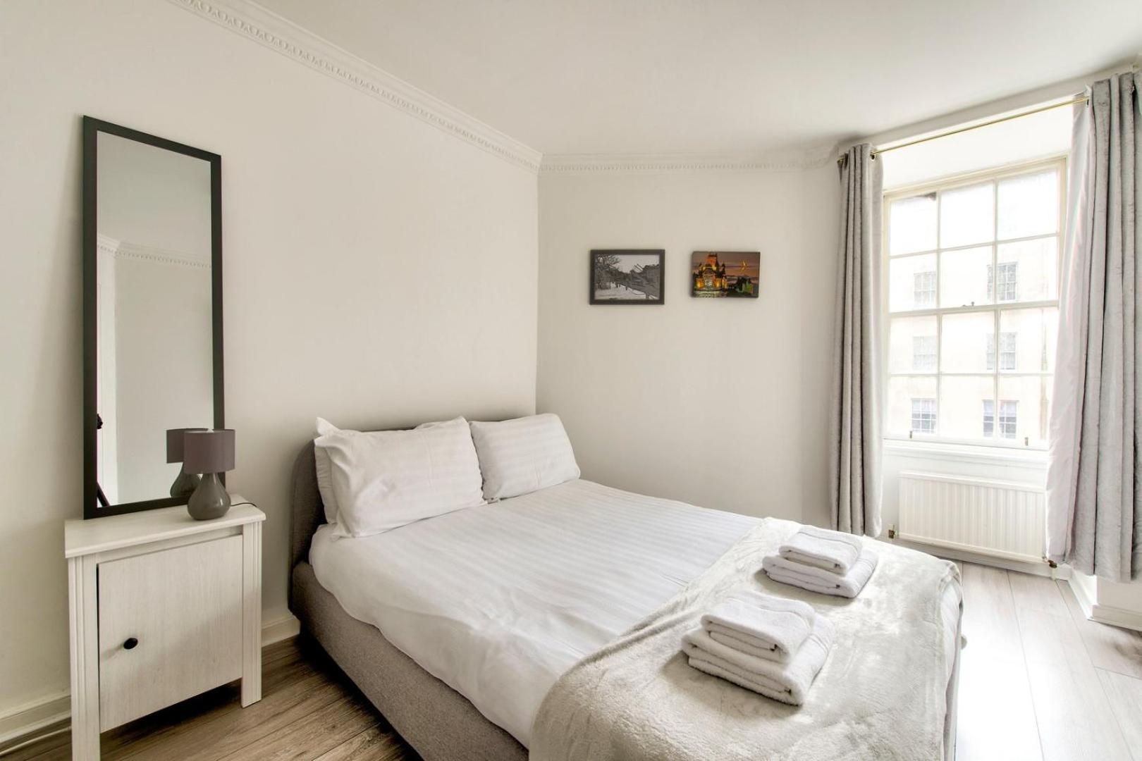 Guestready - Bright & Airy 1Br Flat In Center Lägenhet Edinburg Exteriör bild