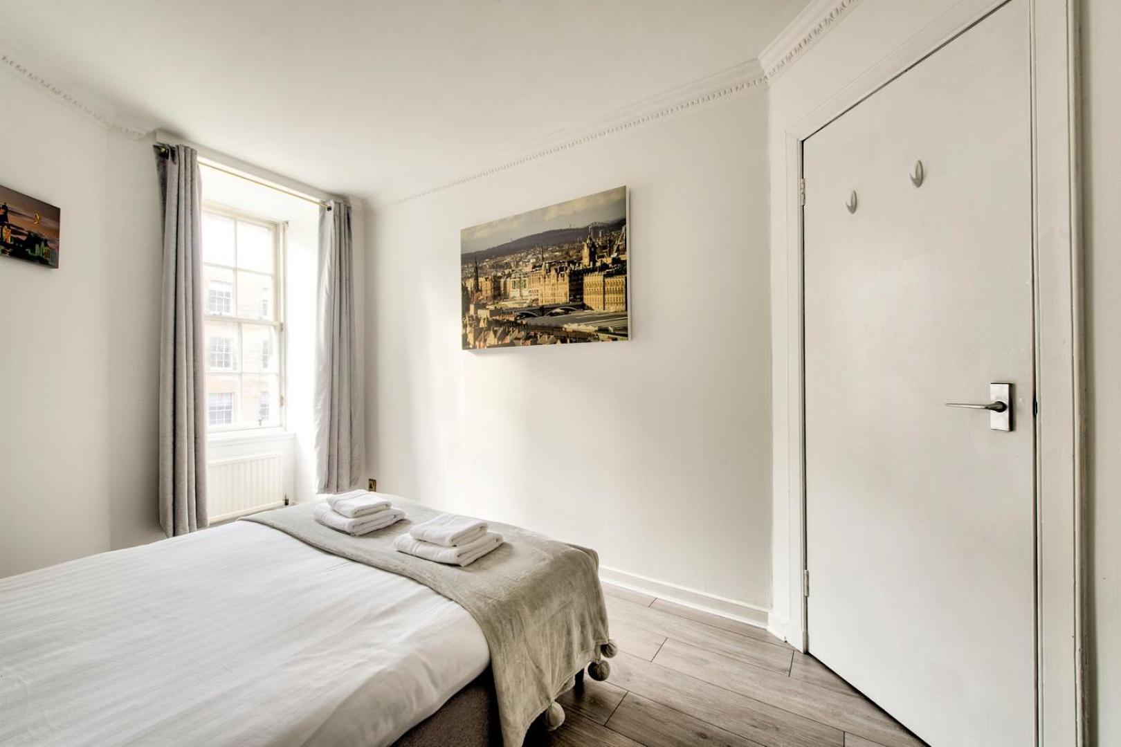 Guestready - Bright & Airy 1Br Flat In Center Lägenhet Edinburg Exteriör bild